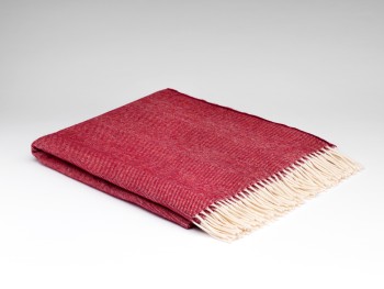 BLANKET SUPERSOFT LAMBSWOOL - SPOTTED CRANBERRY