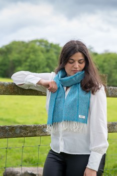 LAMBSWOOL TWEED SCARF - DONEGAL PEACOCK