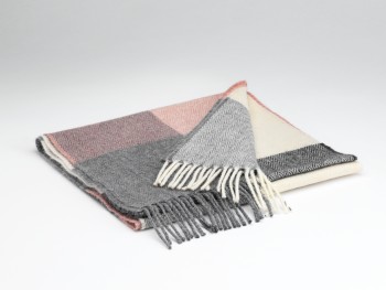LAMBSWOOL SCARF - ROSE & GREY CHECK