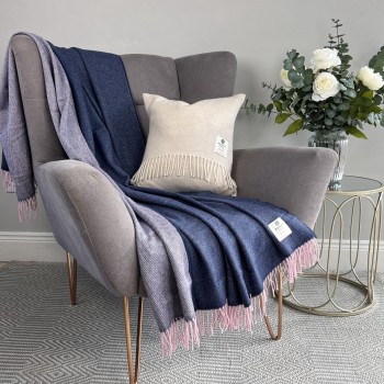 BLANKET SUPERSOFT LAMBSWOOL - BLUEBERRY  CRUSH REVERSIBLE