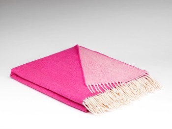 BLANKET SUPERSOFT LAMBSWOOL - RASPBERRY ROSE REVERIBLE